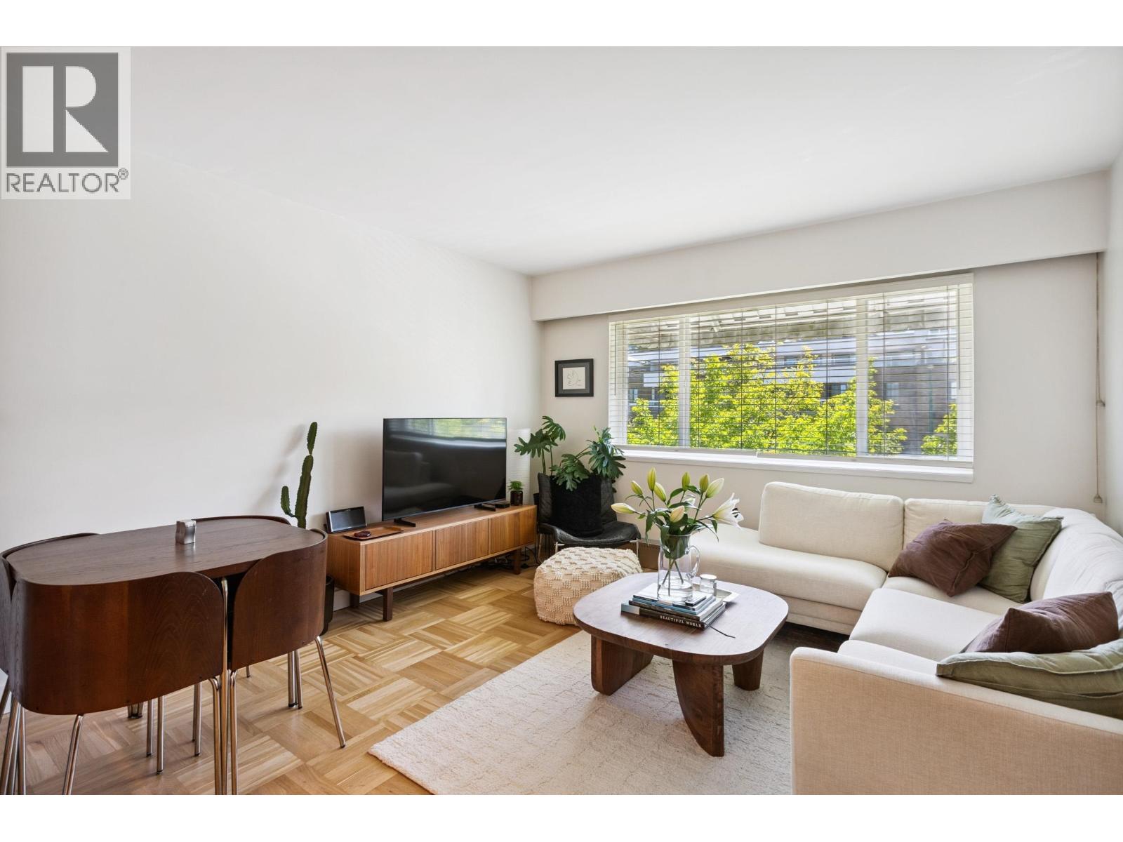 303 2469 CORNWALL AVENUE, Vancouver — photo 3