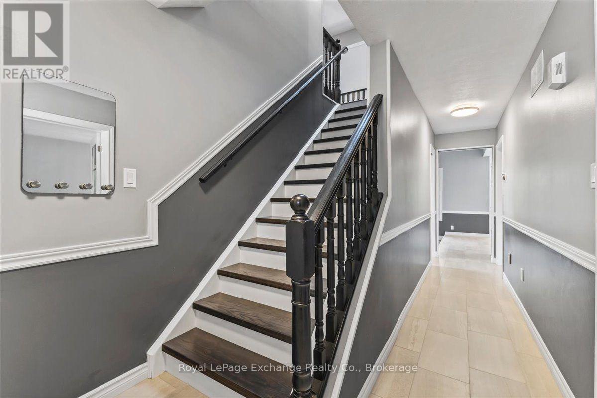 621 LYNDEN CRESCENT - Image 6