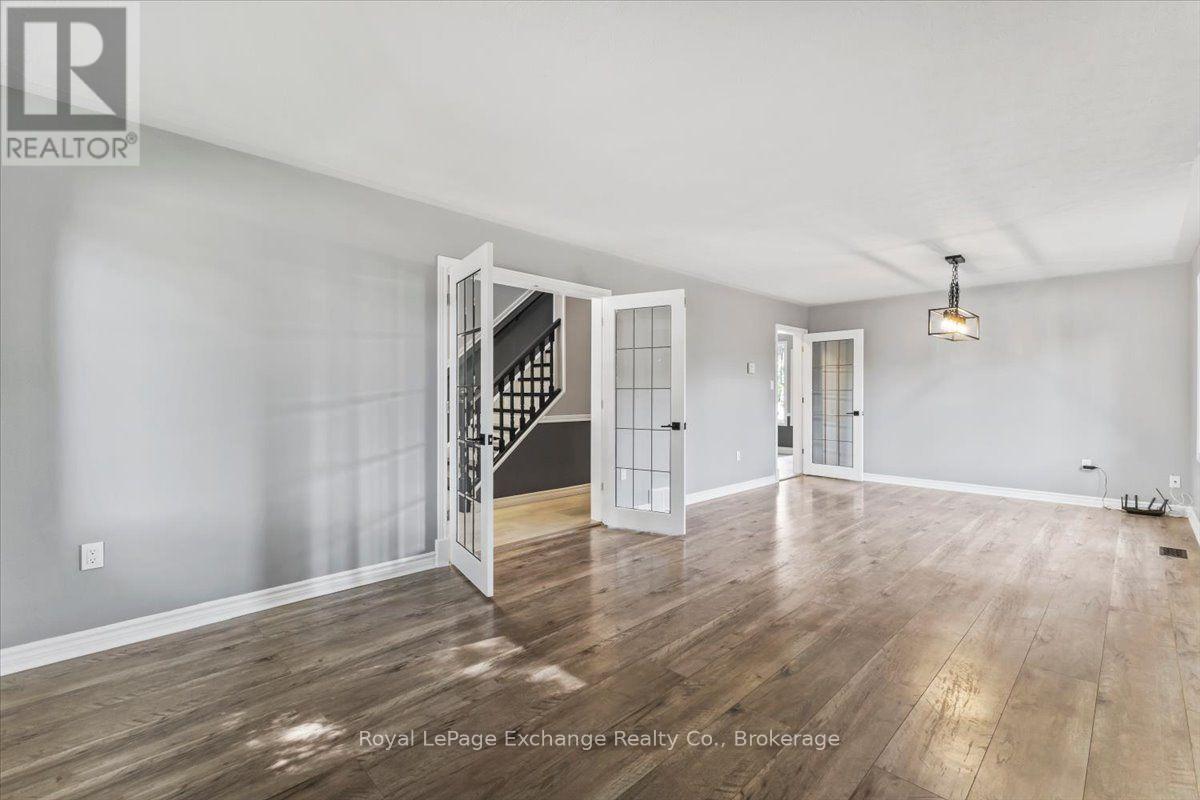 621 LYNDEN CRESCENT - Image 7