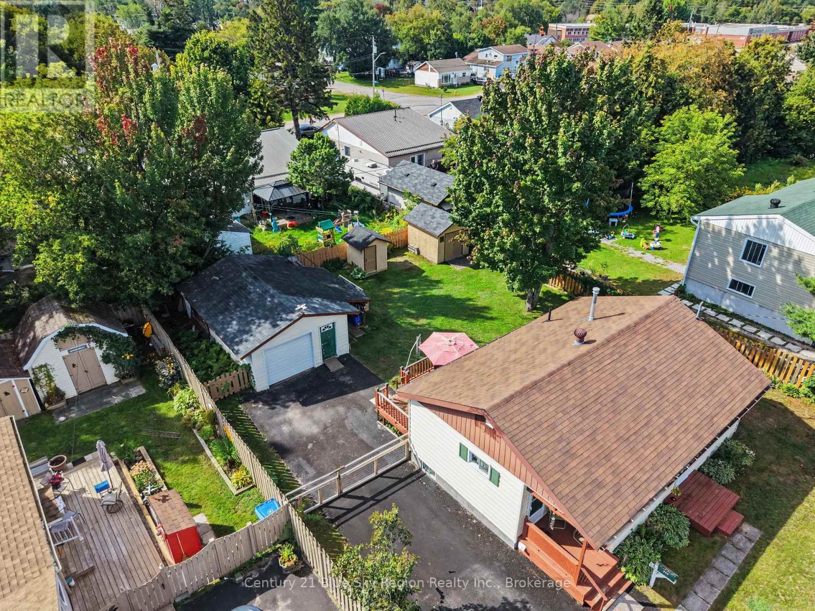 383 ANGUS STREET - 37