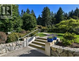 506 5388 Hill Rise Terr, Saanich, BC V8Y3K3 Photo 61