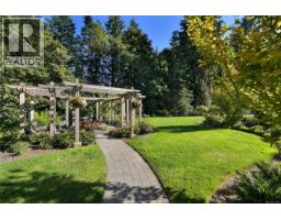 506 5388 Hill Rise Terr, Saanich, BC V8Y3K3 Photo 54