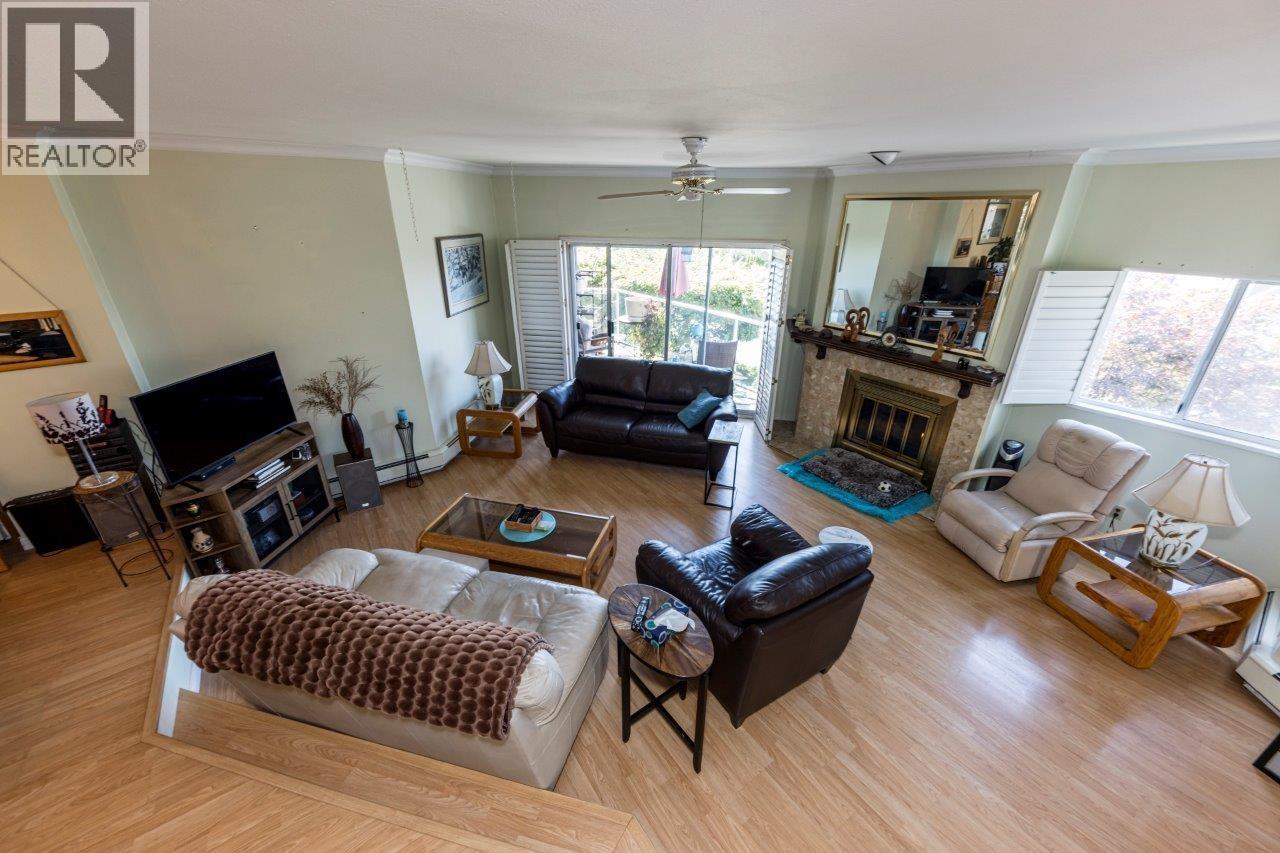 1416 MAHON AVENUE, North Vancouver
