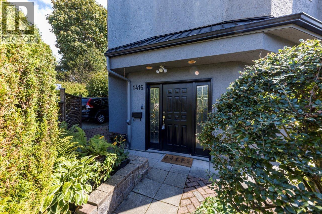 1416 MAHON AVENUE, North Vancouver