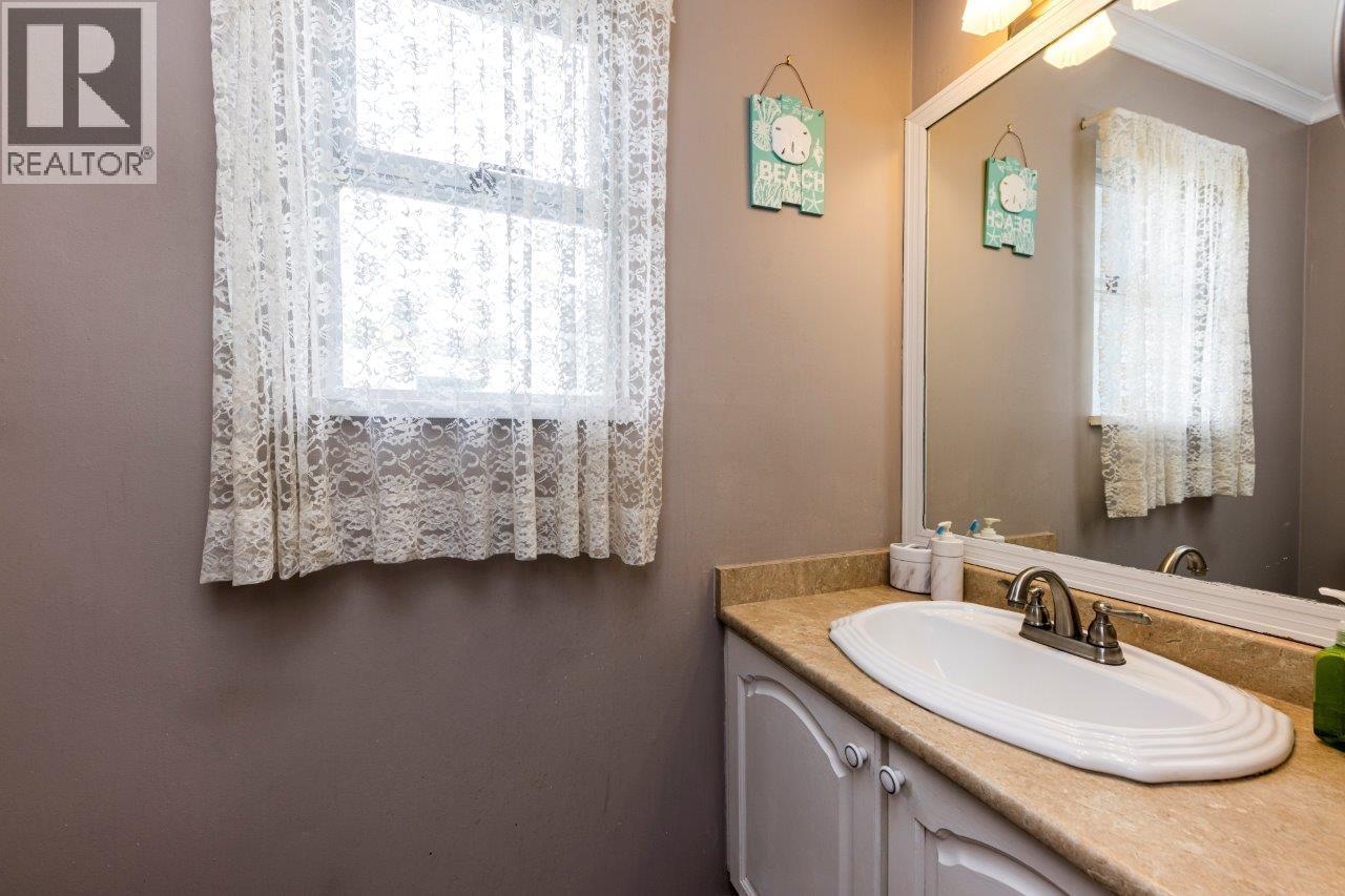 1416 MAHON AVENUE, North Vancouver