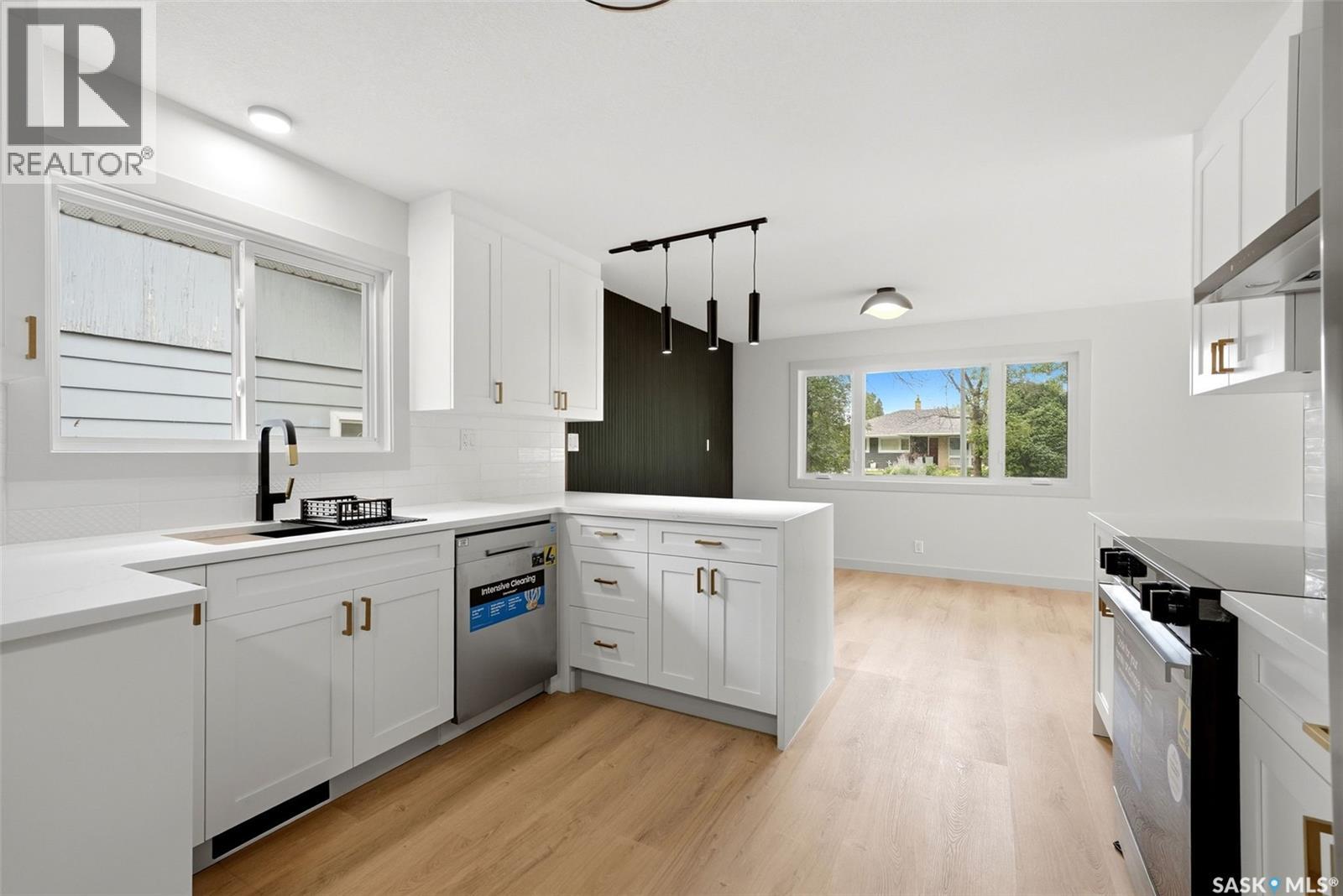 2251 Jubilee AVENUE - 5