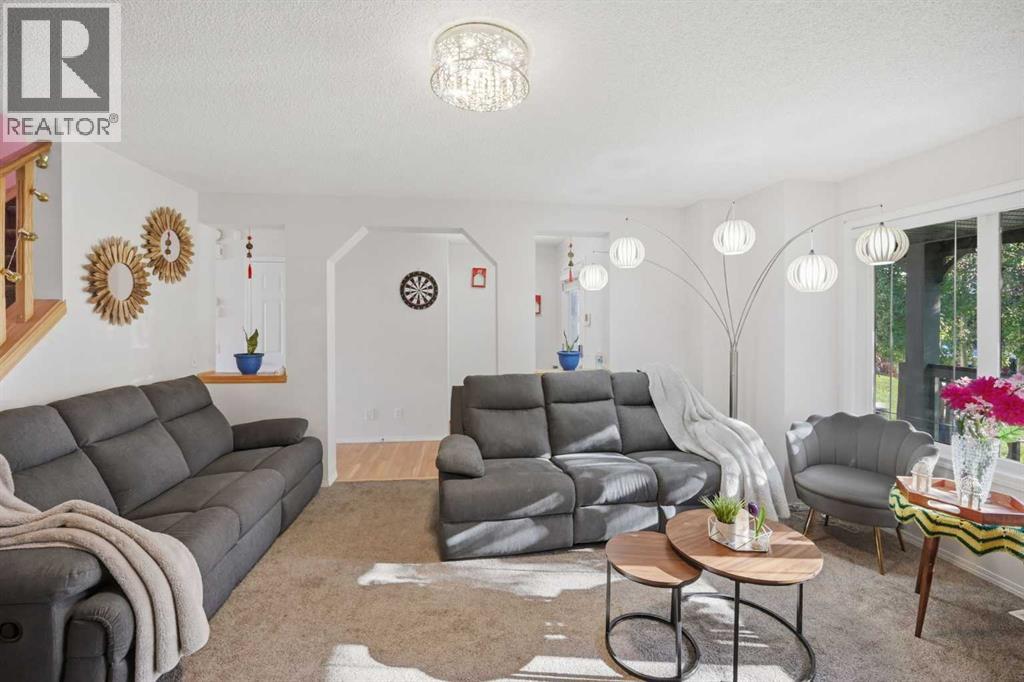 126 Copperfield Manor - Image 4