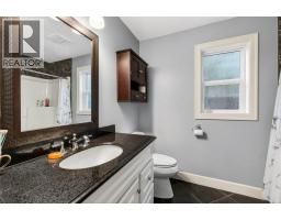 1 Wolfe Street, Sicamous, BC V0E2V1 Photo 30