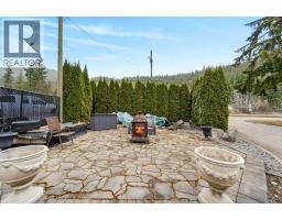 1 Wolfe Street, Sicamous, BC V0E2V1 Photo 38