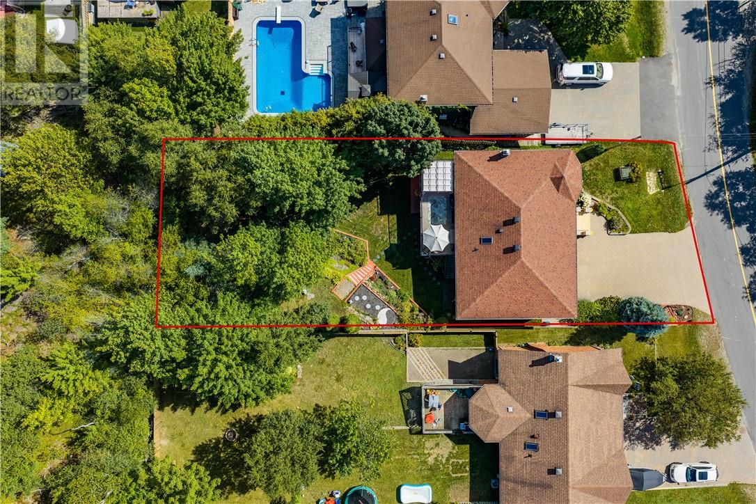 2376 Greenwood Drive - 6