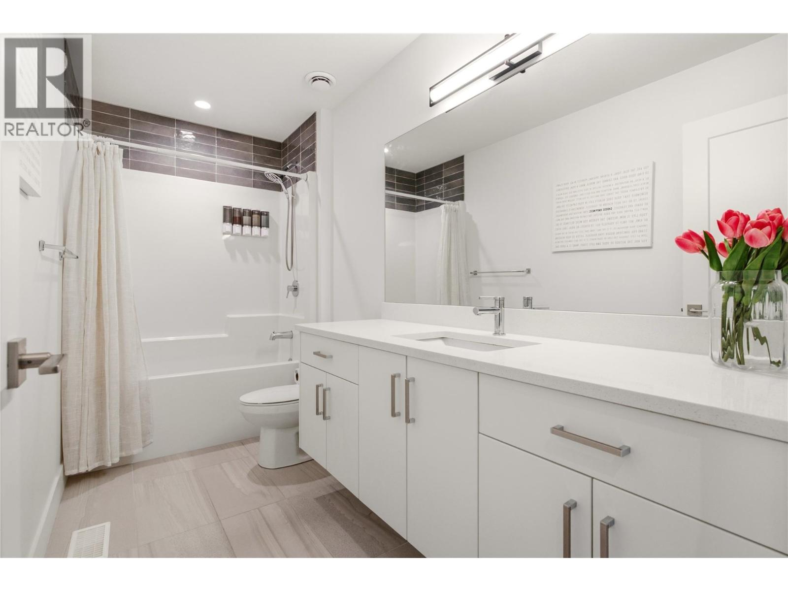 1215 Ponds Avenue - 36