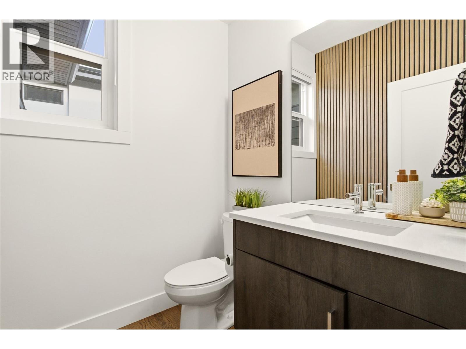 1215 Ponds Avenue - Image 24