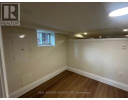 3 - 659 Vaughan Road, Toronto, ON M6E2Y4 Photo 9