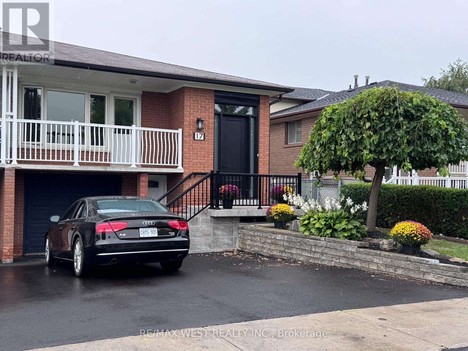 17 CABANA DRIVE - 1