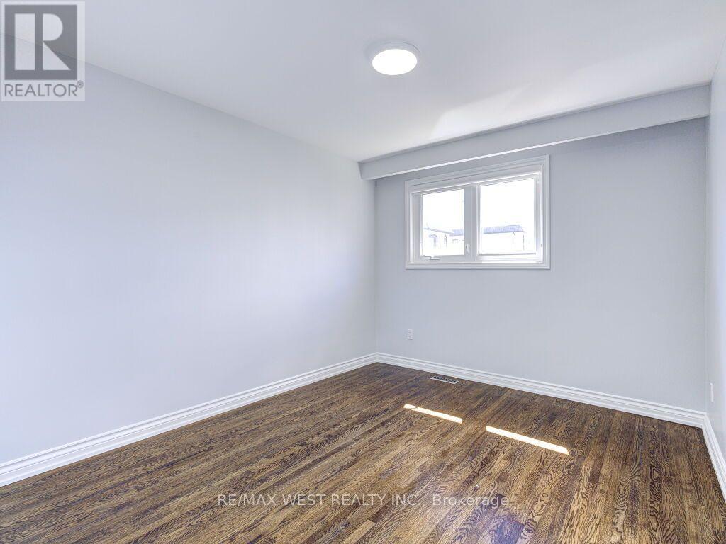 17 CABANA DRIVE - 28