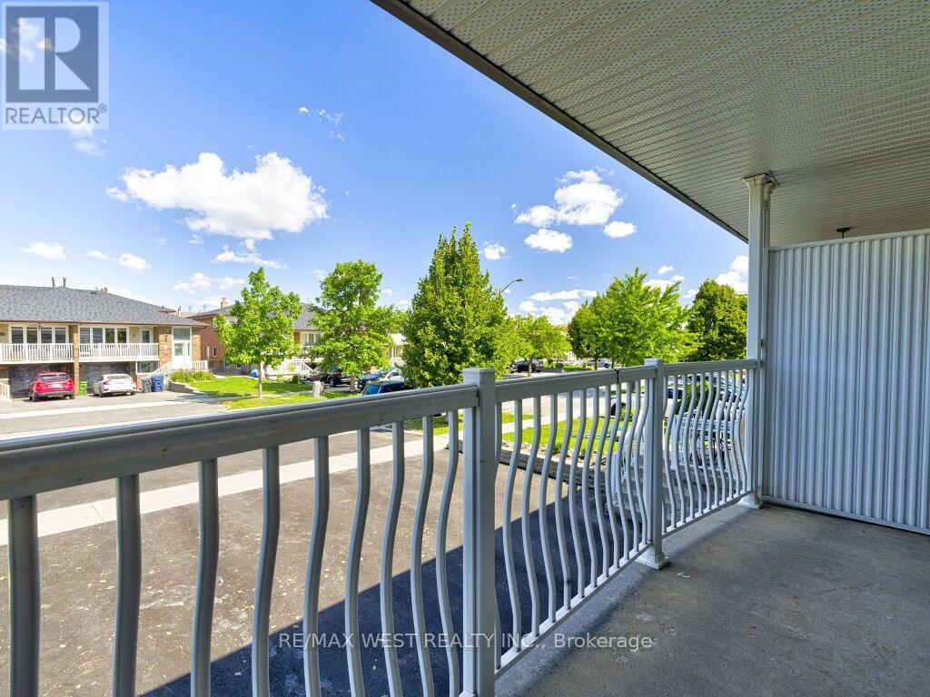 17 CABANA DRIVE - 32