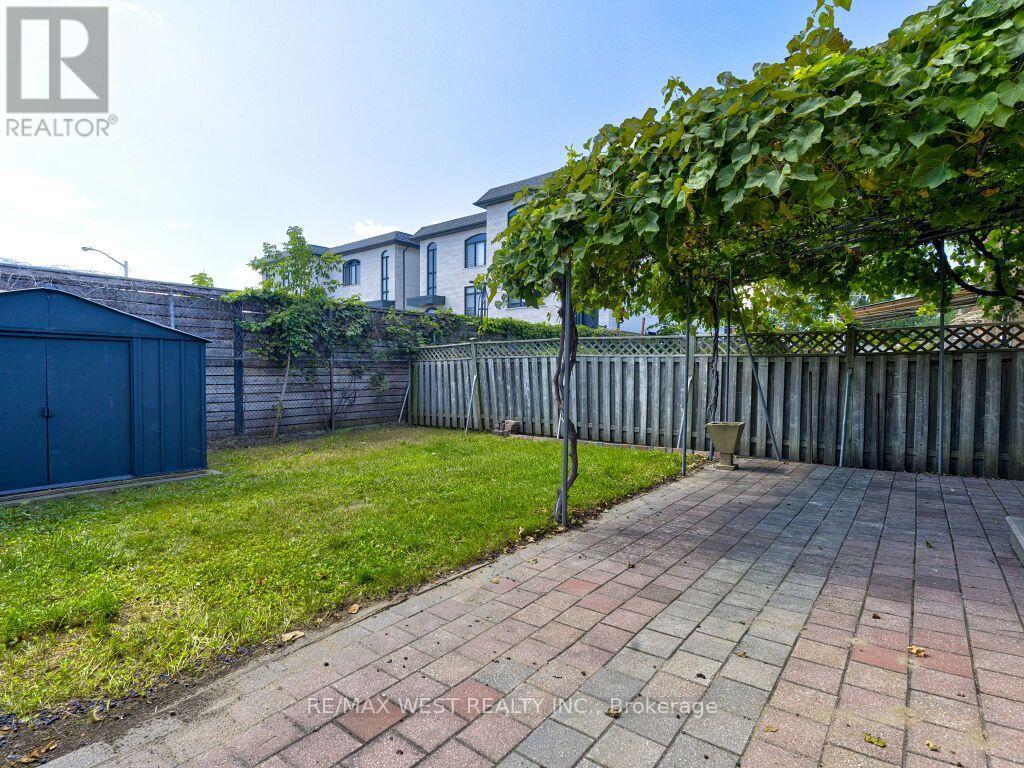 17 CABANA DRIVE - 47