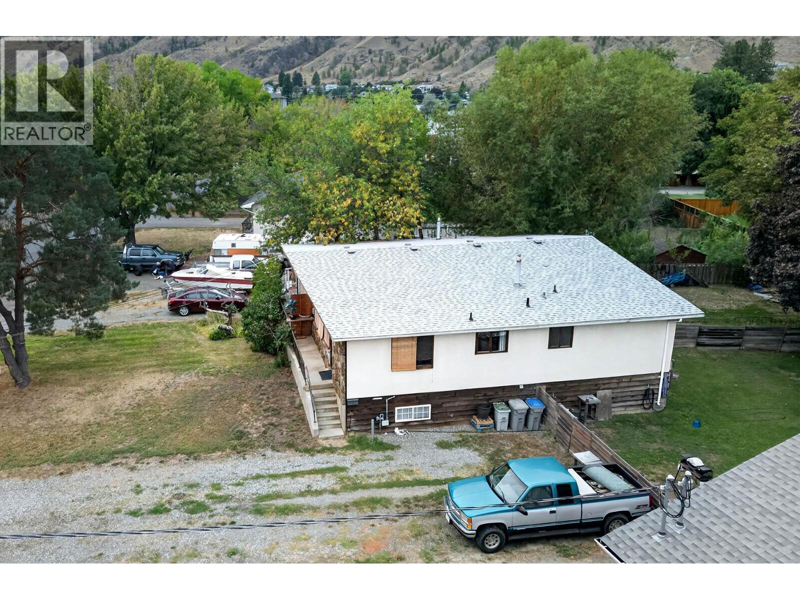3336 - 3338 Overlander Drive - Image 7