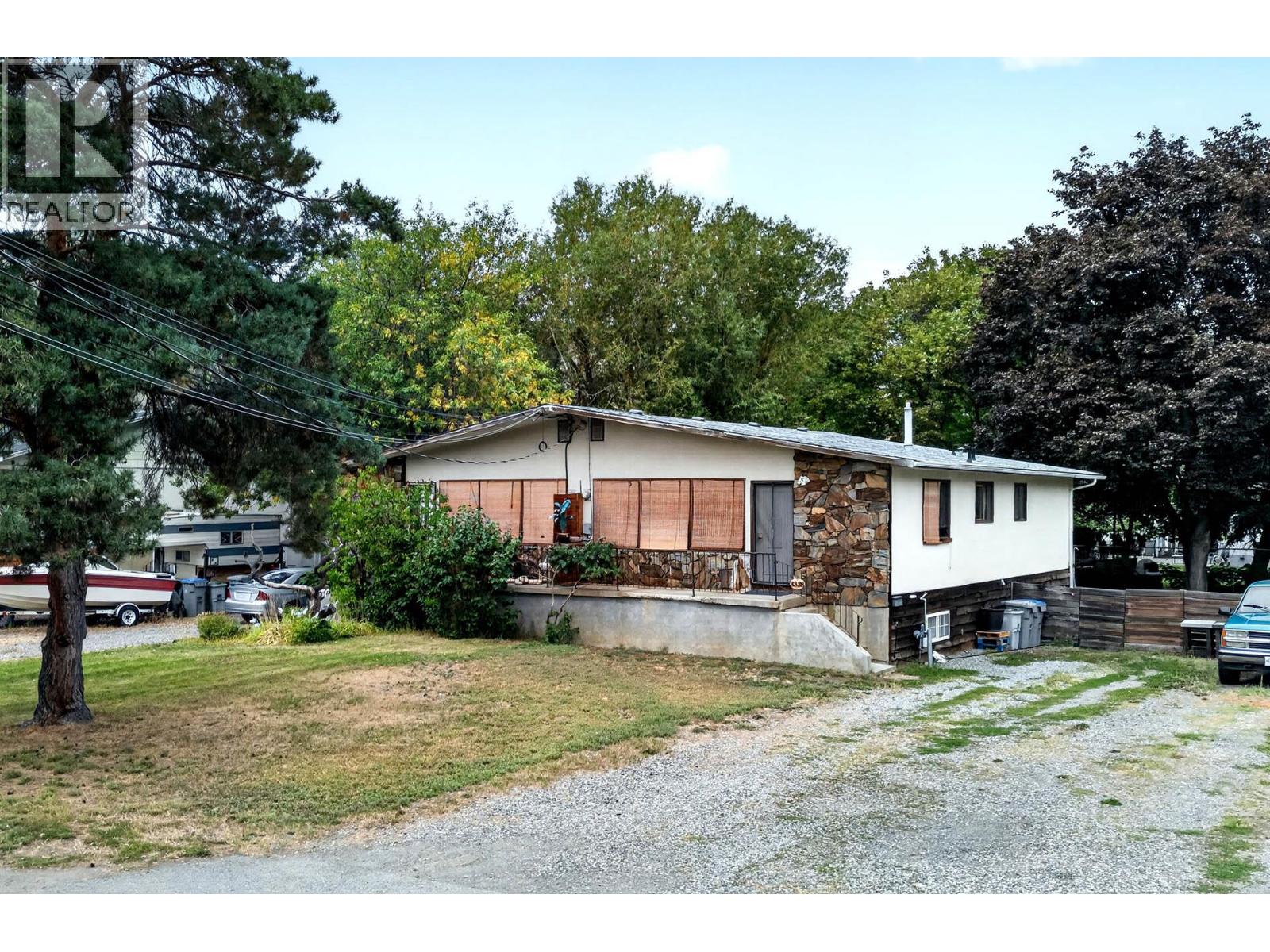 3336 - 3338 Overlander Drive - Image 9