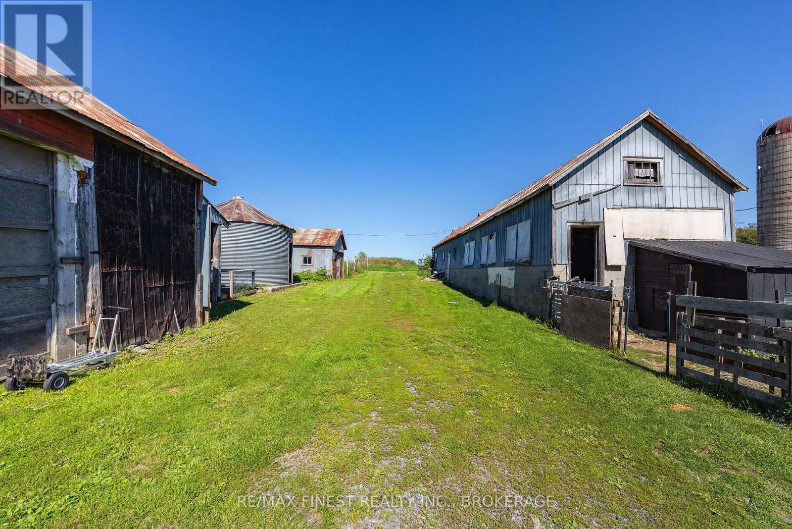 257 MCQUAY ROAD - Image 26