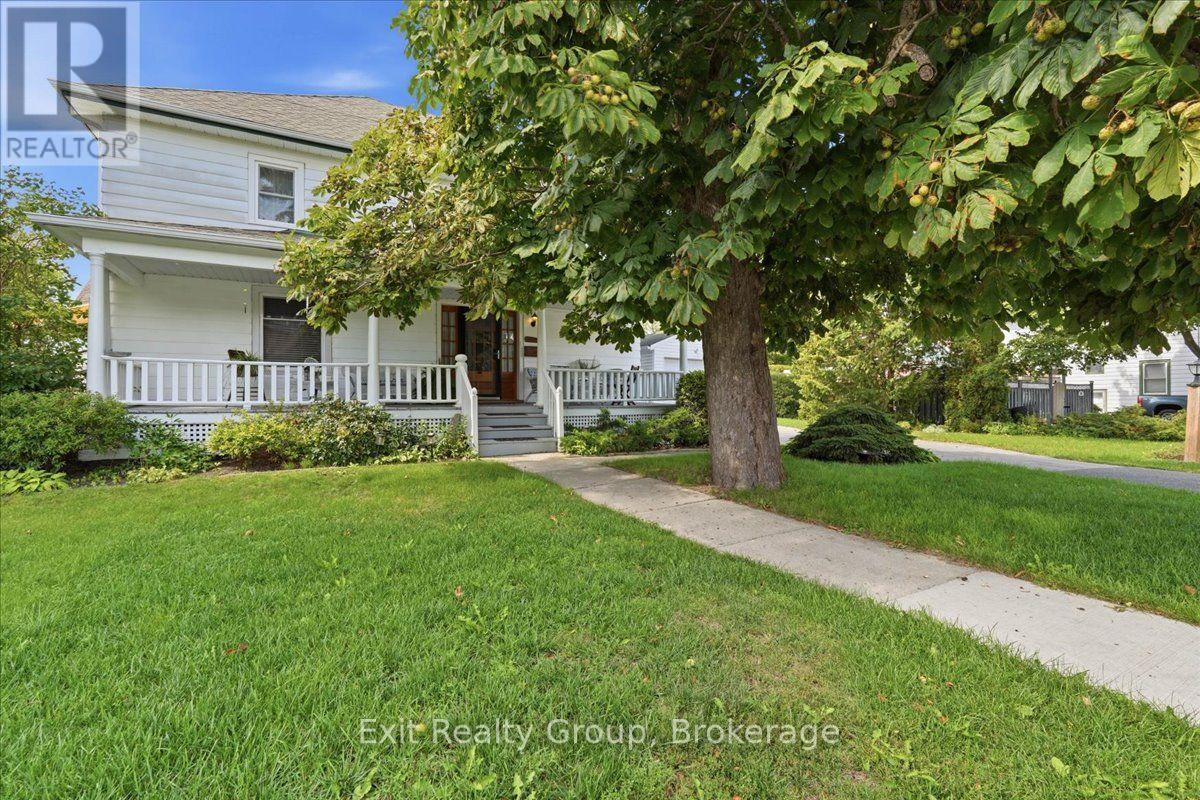 28 LORNE AVENUE - 1