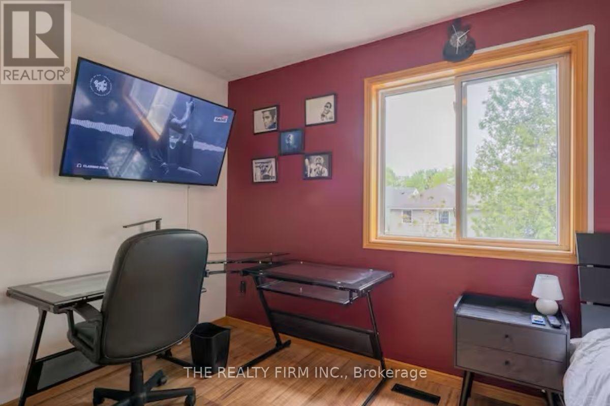 10 LISA COURT, London East (East L) — photo 9