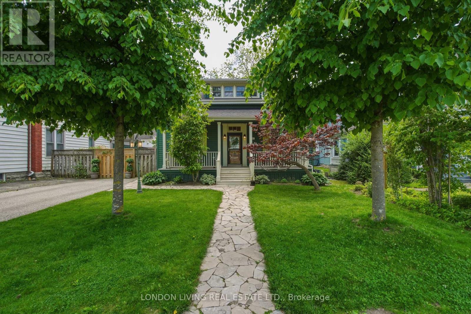 24 CENTRE STREET, St. Thomas — photo 2