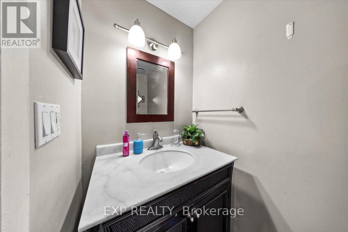 66 TEDWYN DRIVE, Ottawa — photo 8