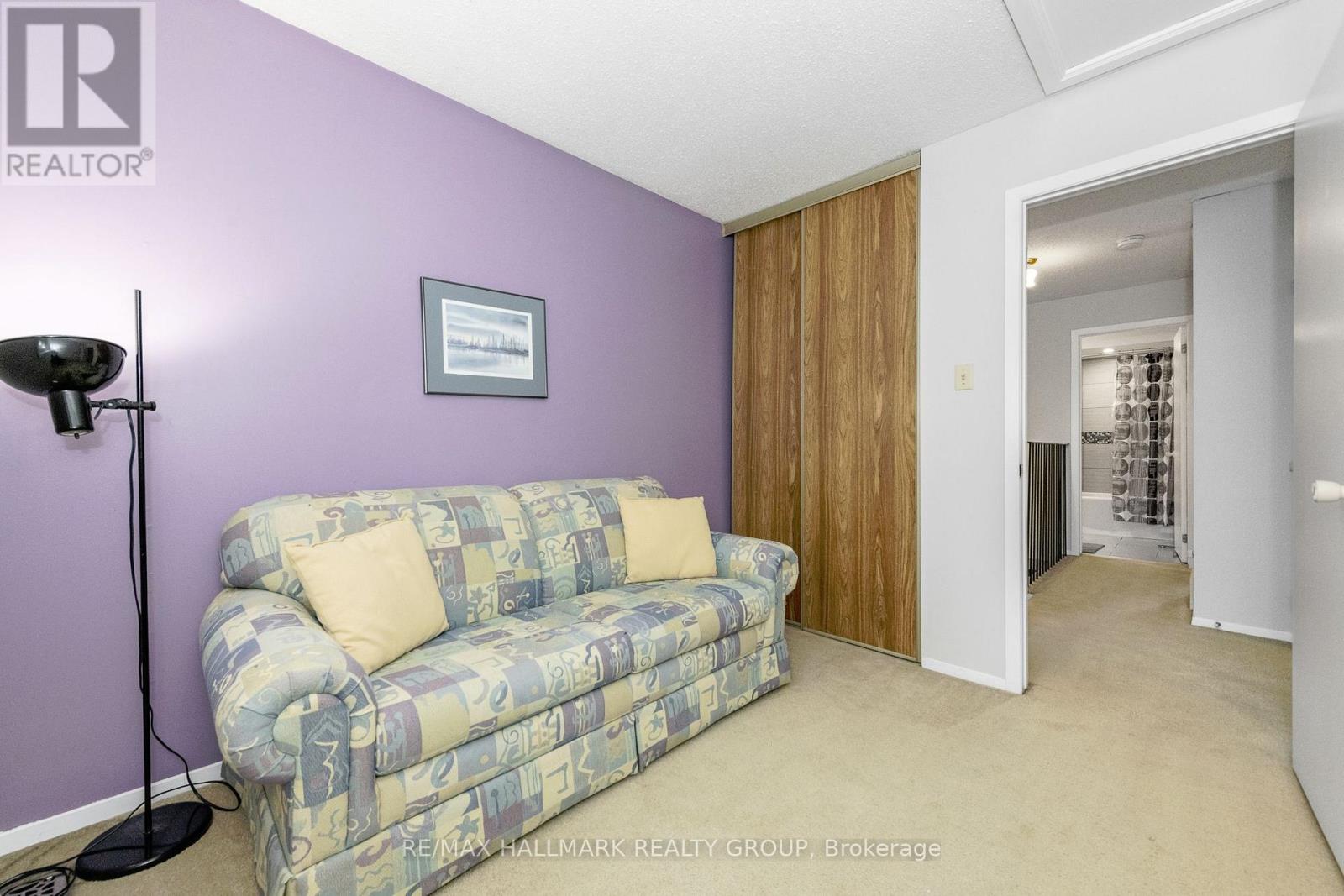 #B 409 PICKFORD DRIVE - 32