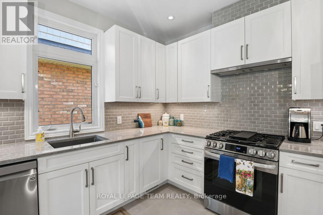 3 Bed, 3 Bath House for Sale in Ottawa – 934 BURWASH LANDING WAY, Ottawa – MLS# X13761604 - Image 15