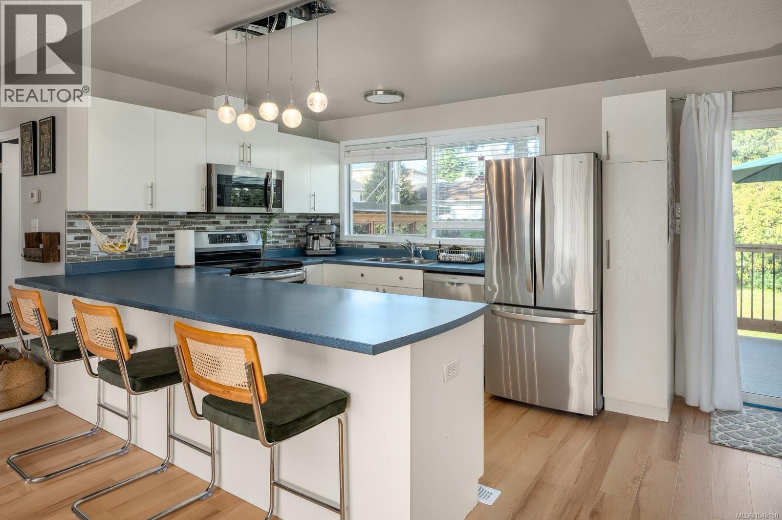 1951 Hallen Ave - 11