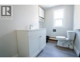 950 Elsmere, Windsor, ON N9A2A9 Photo 17