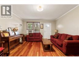 Kitchen - 2970 30 Street Ne, Salmon Arm, BC V1E3G7 Photo 10