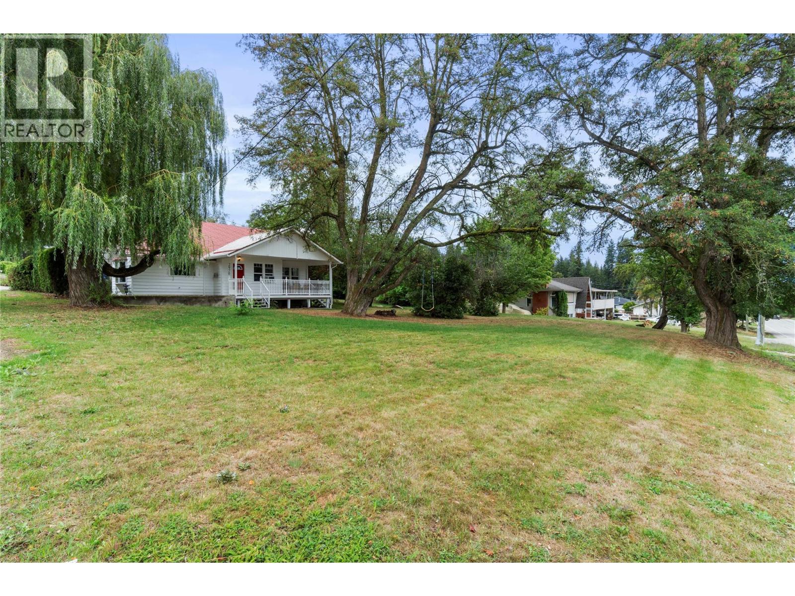 2970 30 Street NE - Image 34