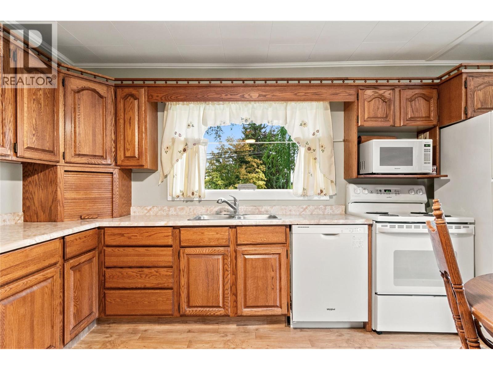 2970 30 Street NE - Image 7