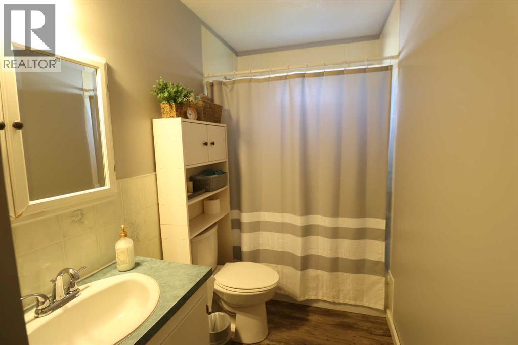 820 1 ave - 12