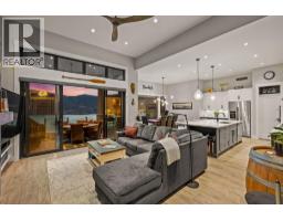Living room - 3663 Mckinley Beach Drive, Kelowna, BC V1V3G2 Photo 13