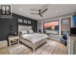 3663 Mckinley Beach Drive, Kelowna, BC V1V3G2 Photo 21
