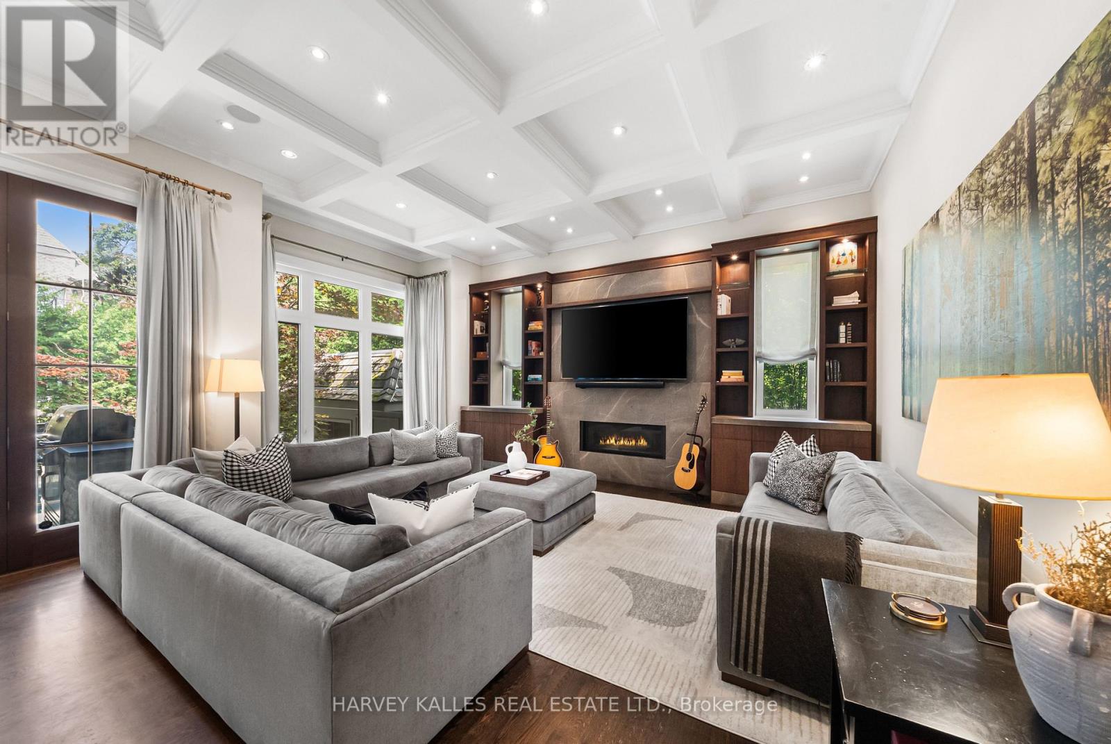 6 VESTA DRIVE - 10