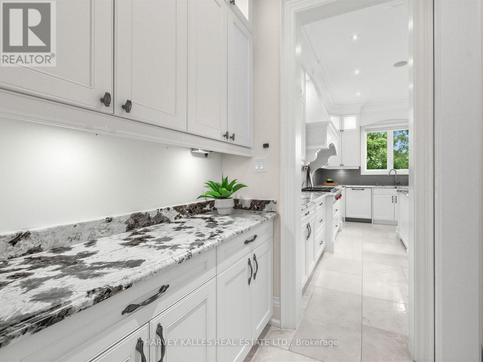 125 BANNOCKBURN AVENUE - 18