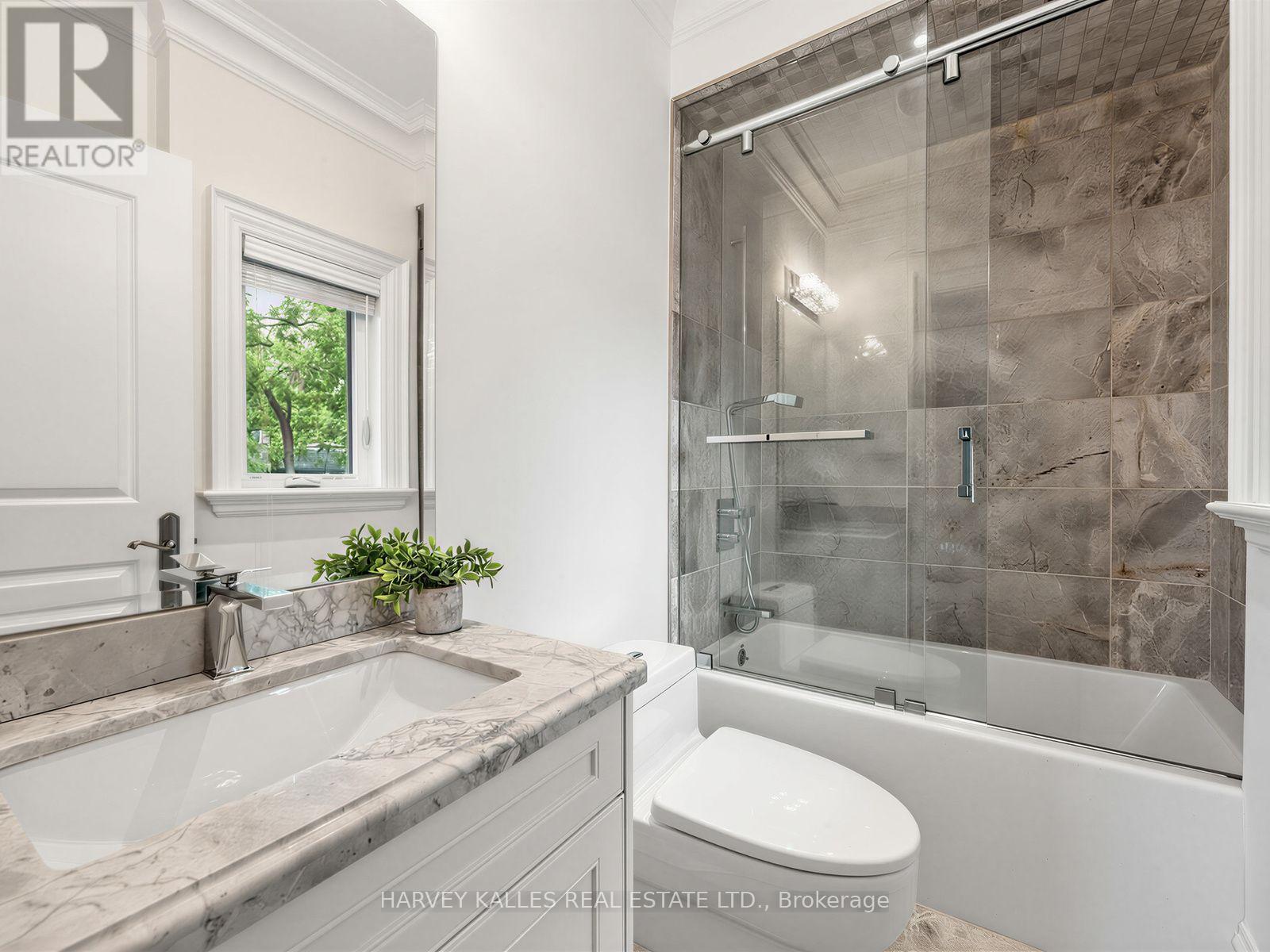 125 BANNOCKBURN AVENUE - 31