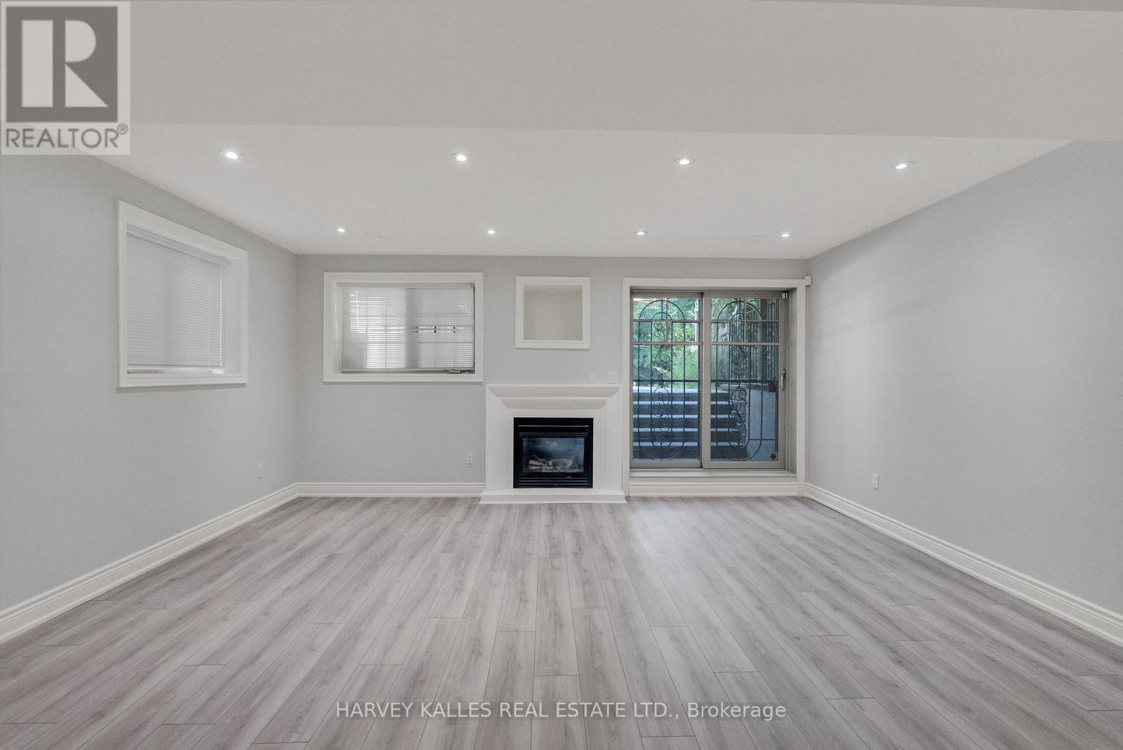 168 ROE AVENUE - Image 46