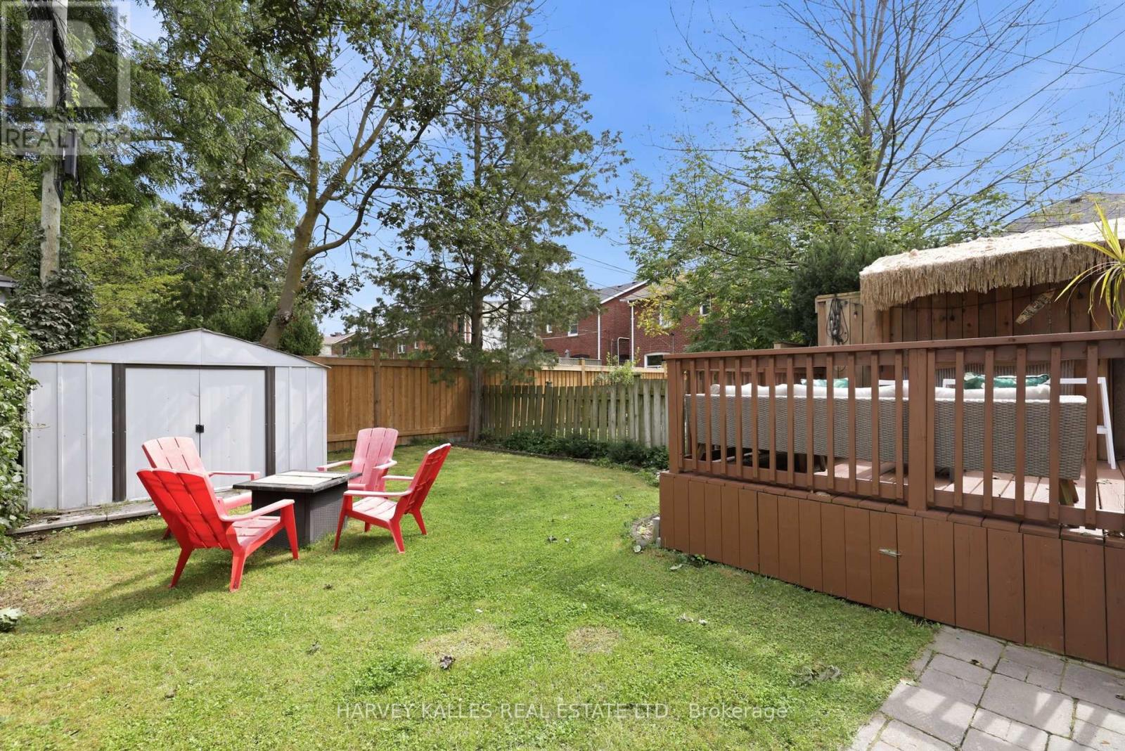143 FORMAN AVENUE - Image 36