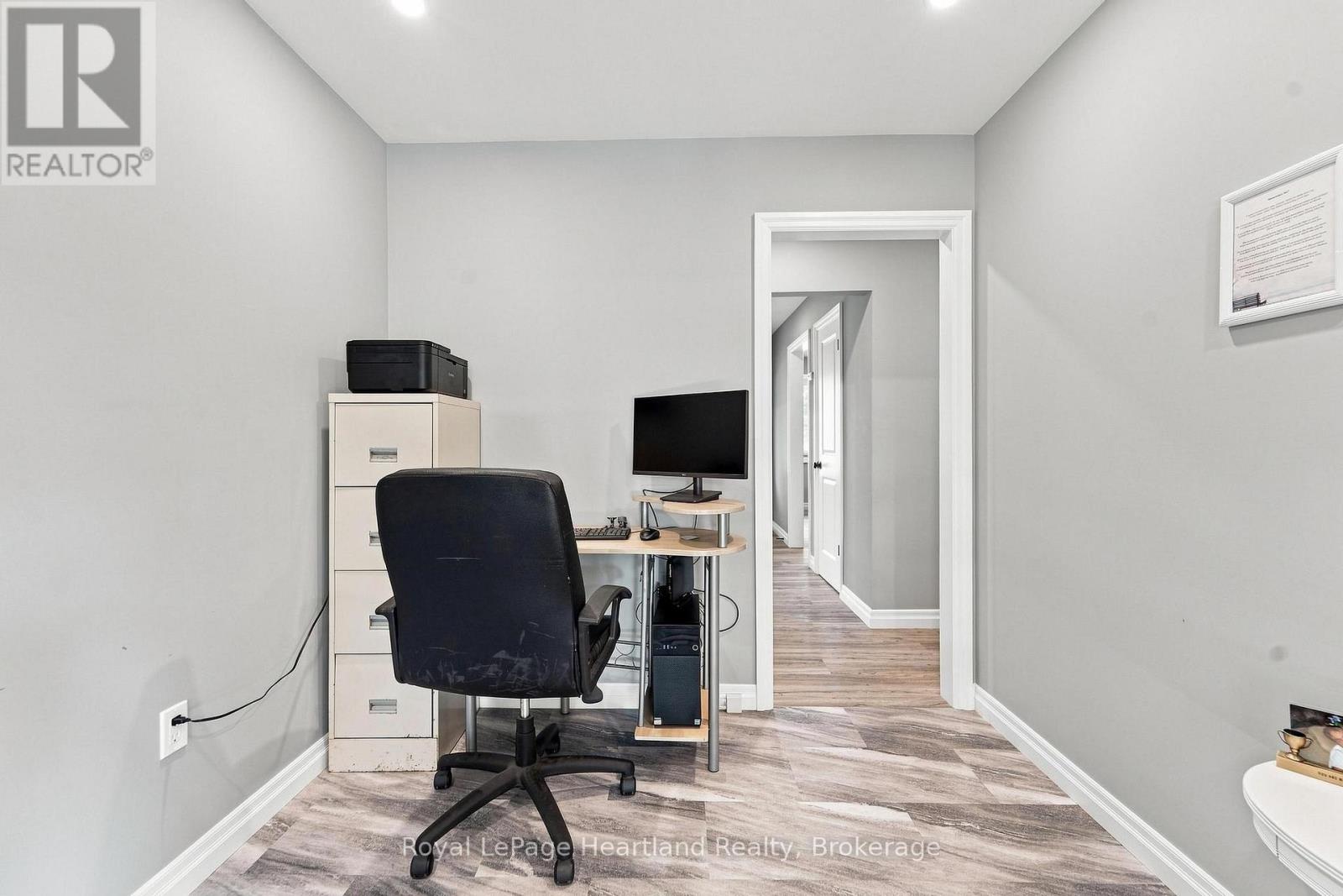 3042 ALBERT STREET - 17
