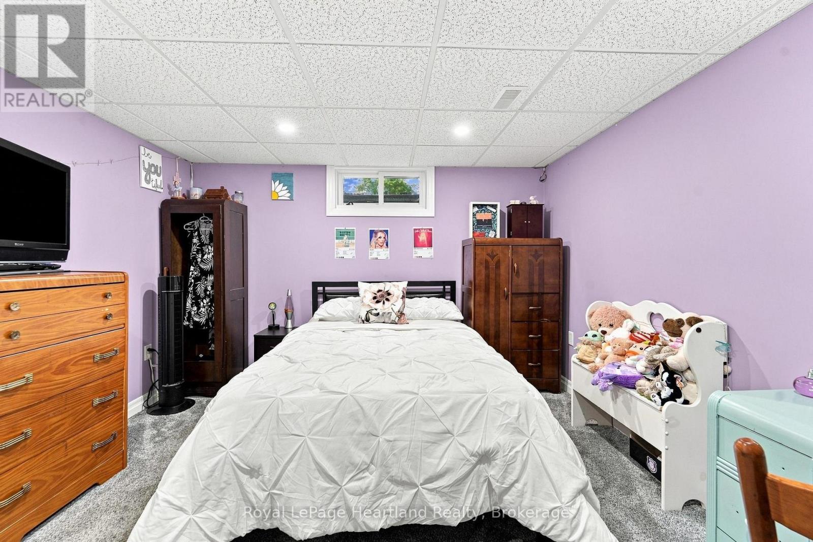 3042 ALBERT STREET - 31