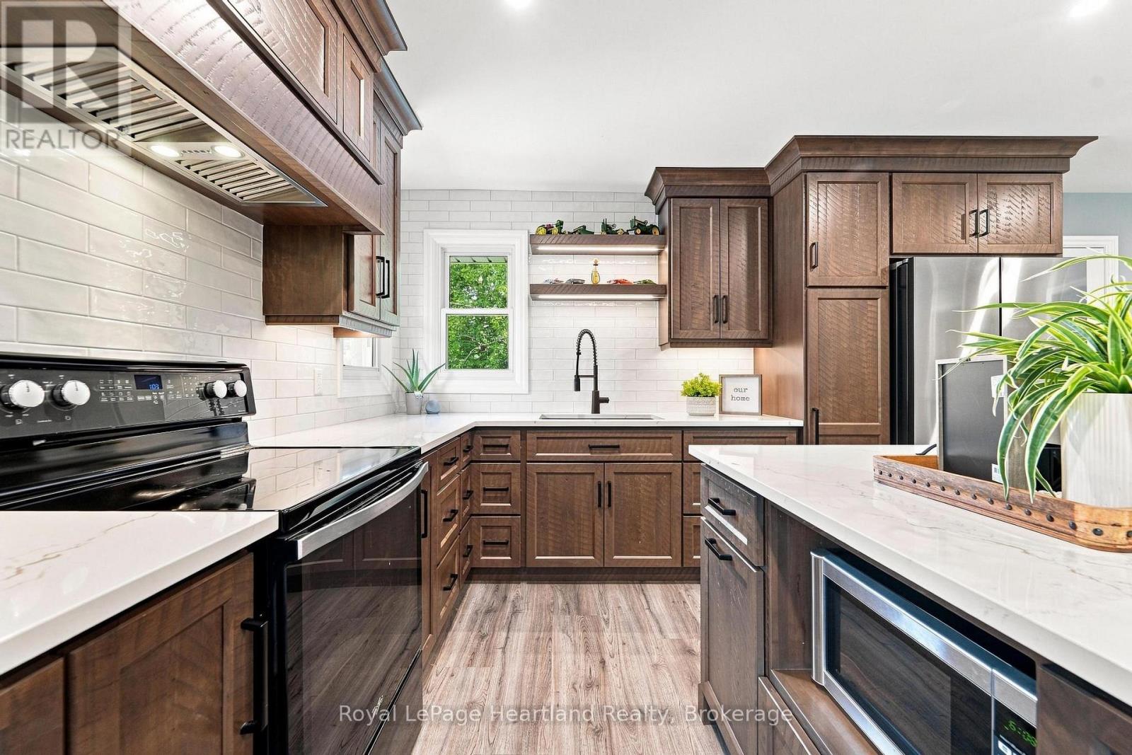 3042 ALBERT STREET - Image 6