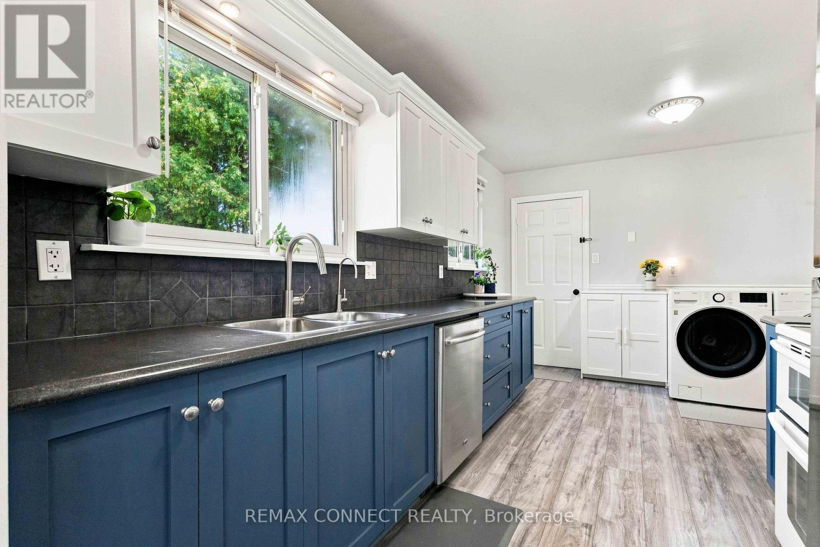 31 ROSER CRESCENT - Image 11