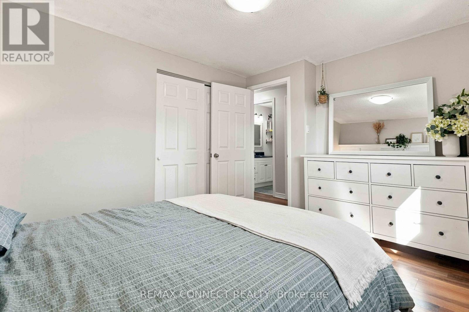 31 ROSER CRESCENT - 20