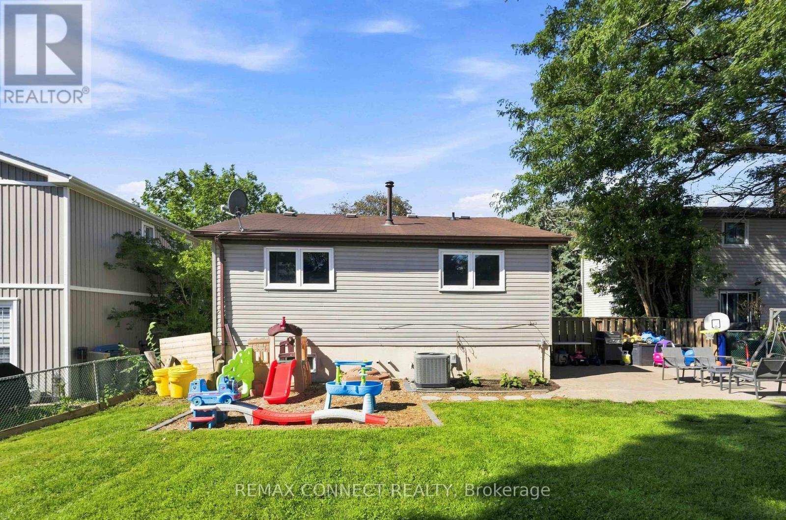 31 ROSER CRESCENT - Image 39
