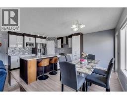 4pc Bathroom - 153 Saddlemead Road Ne, Calgary, AB T3J4J3 Photo 8